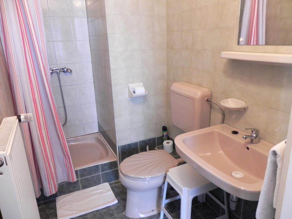 Monika Panzio Hotel Tata Esterno foto