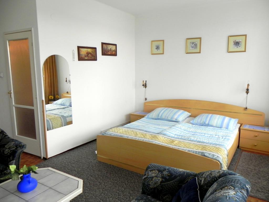 Monika Panzio Hotel Tata Esterno foto
